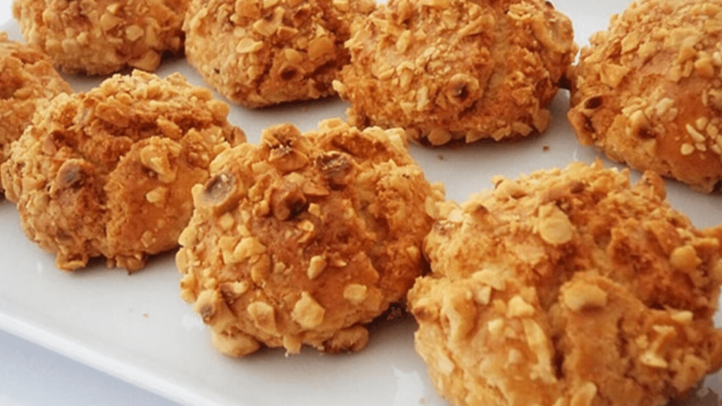 Nut Cookie