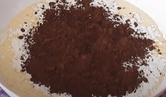 Moist chocolate cake recipe Phase 2