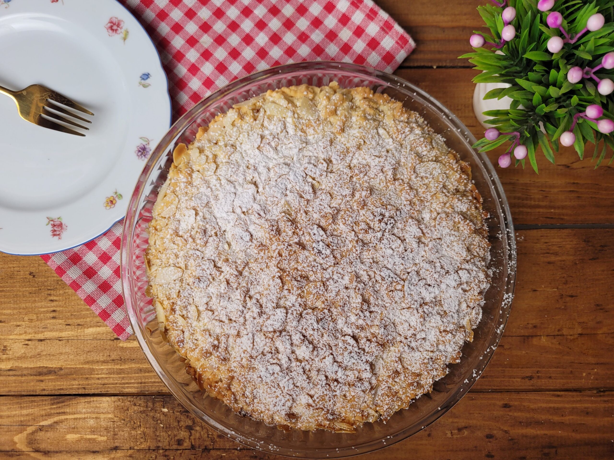 Home-style apple pie with a cinnamon-walnut filling